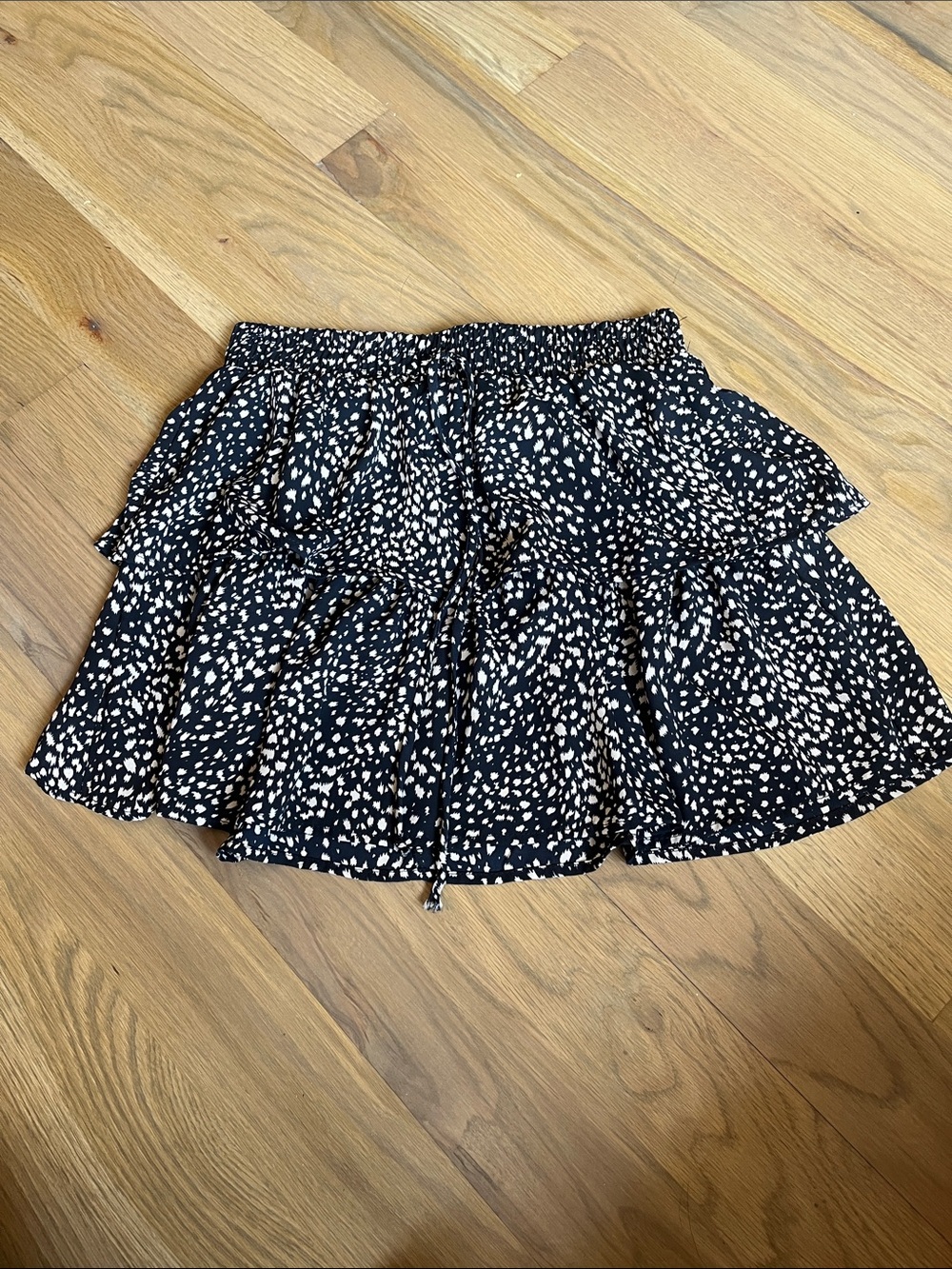 Francesca's Collections Black and Cream Tiered Mini Skirt